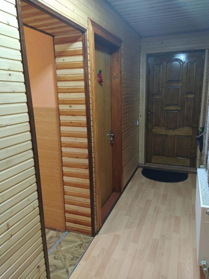 V Ulyanu Hotel Yaremche Bagian luar foto
